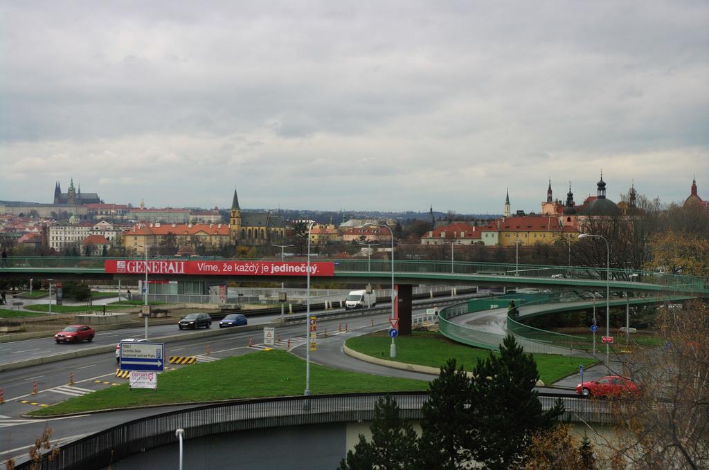Spacious Prague View Apartment Esterno foto